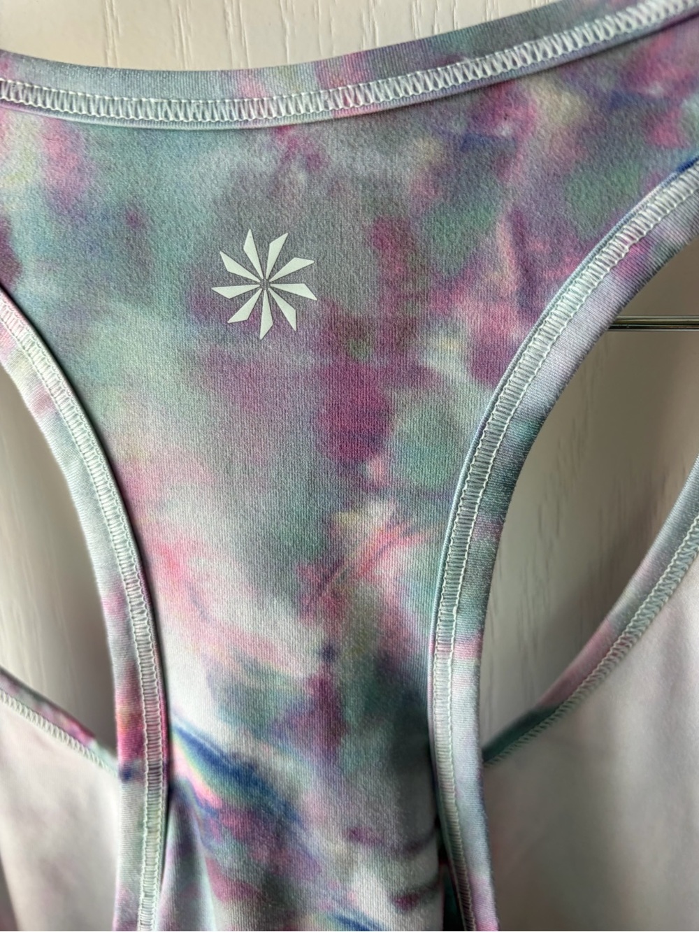 Women’s Athleta Workout Tank. Split back - Picture 3 of 6